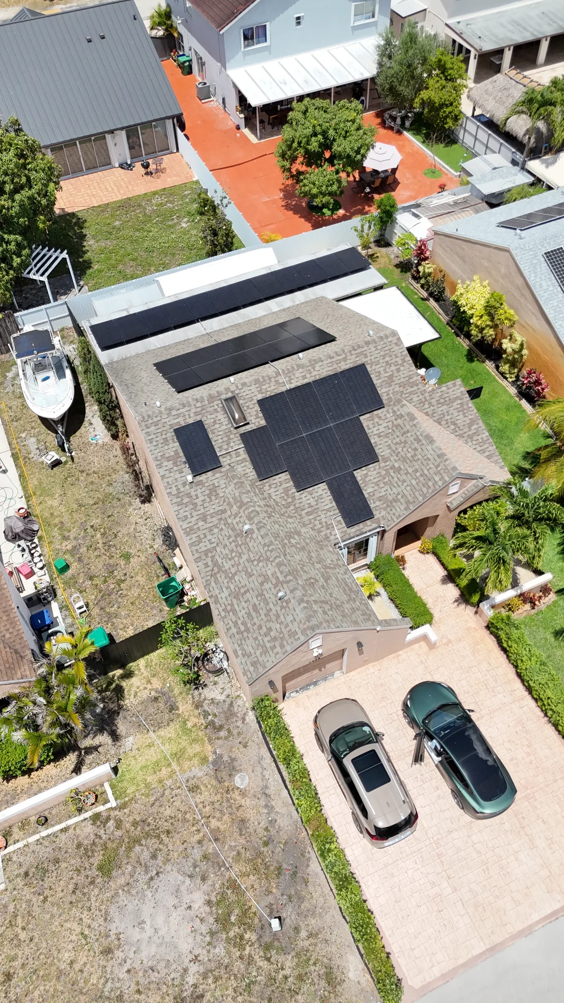 Aerial view of a solar installation on a Florida home (4)